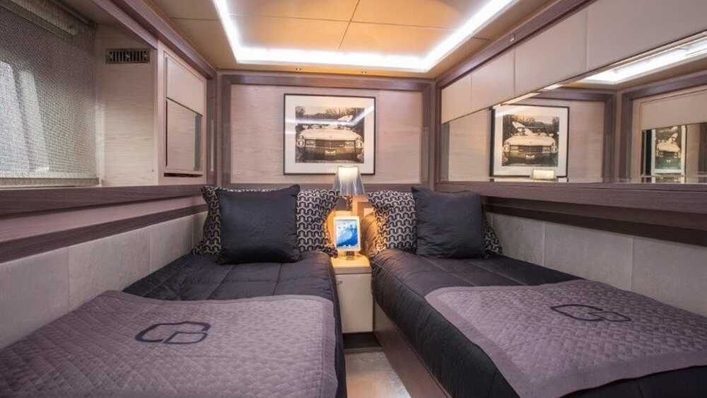 Guest cabin